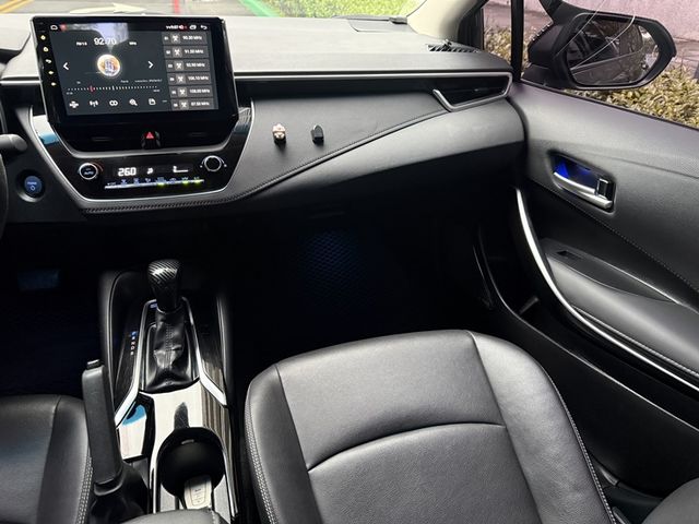 TOYOTA豐田 COROLLA ALTIS HYBRID  第6張相片