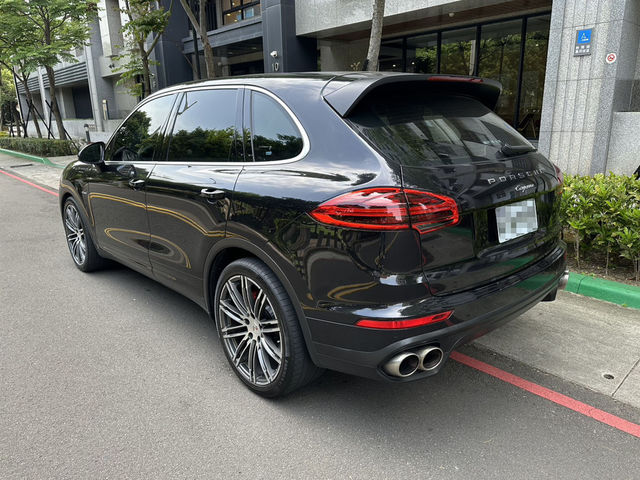 PORSCHE保時捷 CAYENNE  第2張相片