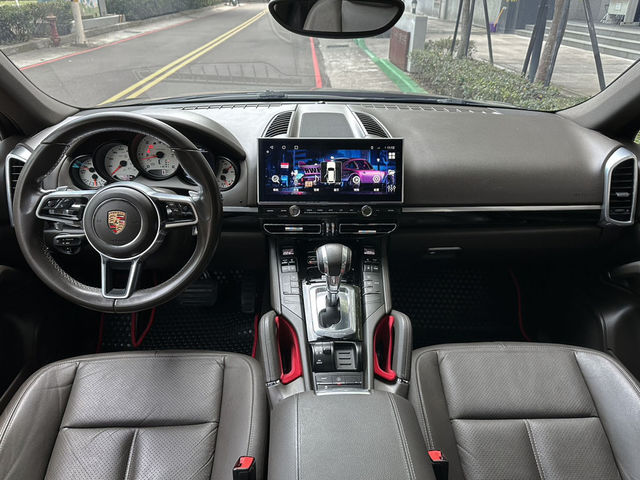 PORSCHE保時捷 CAYENNE  第5張相片