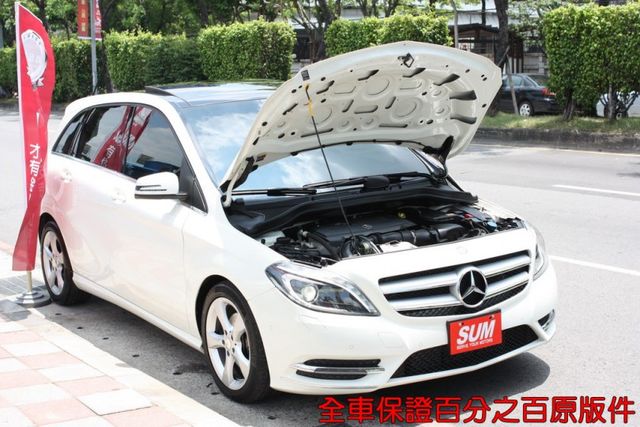 會長の店認證車☆總代理B180 1.6渦輪‧自用+里程數保證‧九安全氣囊.前後行車紀錄器  第14張相片