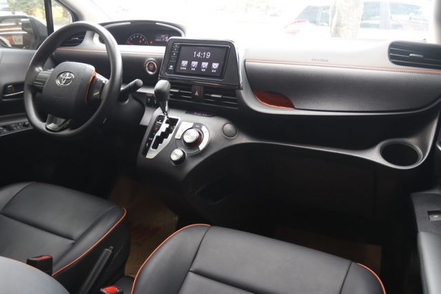 會長の店認證車/五重送專案+全車保固☆頂級尊爵雙電滑+360度環景，七人座客車～安卓大螢幕‧里程保證‧八安‧免鑰匙•巡跡  第2張相片