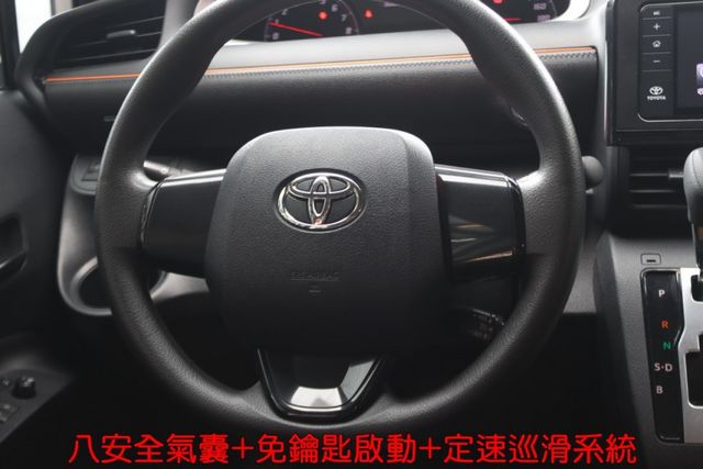 會長の店認證車/五重送專案+全車保固☆頂級尊爵雙電滑+360度環景，七人座客車～安卓大螢幕‧里程保證‧八安‧免鑰匙•巡跡  第12張相片