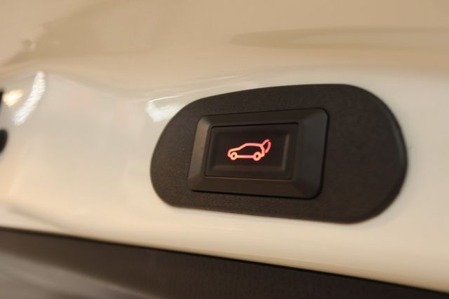 會長の店認證車/0利率專案+全車保固☆ACC+環景+電尾最頂小改款 2.0.一手車保證只跑7萬.九安+免鑰匙.LED頭燈  第13張相片