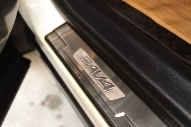 會長の店認證車/0利率專案+全車保固☆ACC+環景+電尾最頂小改款 2.0.一手車保證只跑7萬.九安+免鑰匙.LED頭燈  第14張相片