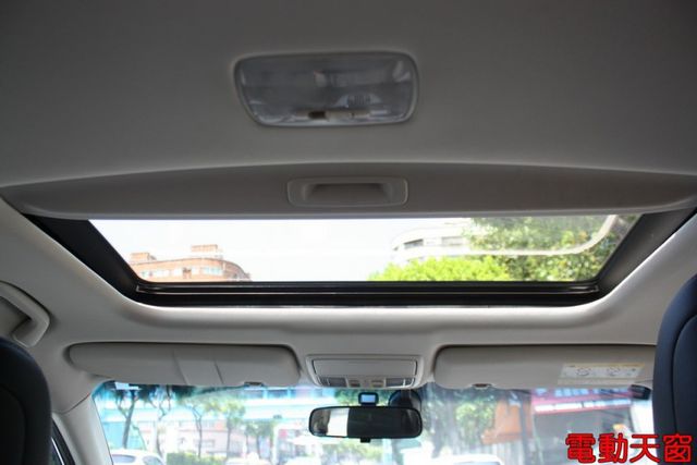 會長の店認證車/0利率專案+全車保固☆頂級小改款 2.4VTI-S.一手車+里程數保證.四安+電動天窗.右側車道變換影像  第11張相片