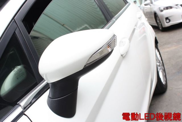 會長の店認證車/0利率專案+全車保固☆頂級 FIESTA 1.0 渦輪增壓.一手車+里程數保證.四安+免鑰匙.恆溫空調  第11張相片