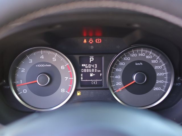 會長の店認證車/五重送專案/16年型～2.0XT渦輪4WD最頂級款‧全景天窗‧電動尾門‧定速‧電動椅‧F1快撥，鋼圈  第15張相片