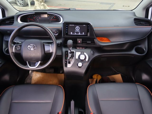 會長の店認證車/五重送專案+新車保固☆小改款少見七人座客車～頂級八安1.8S‧免鑰匙+雙側滑門•LED尾燈‧巡跡‧大螢幕  第3張相片