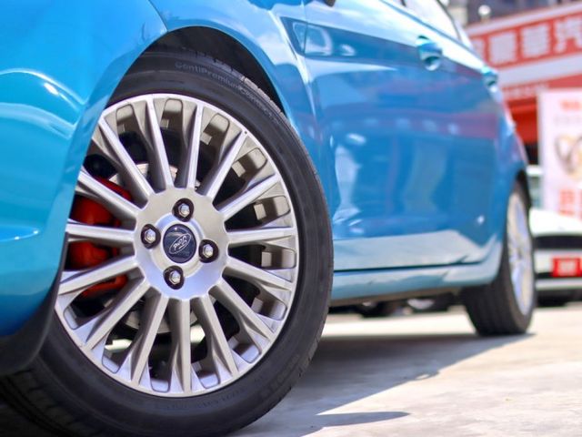 會長の店認證車/0利率專案+全車保固☆頂級 FIESTA 1.0 渦輪增壓.一手車+里程數保證.四安+免鑰匙.恆溫空調  第14張相片