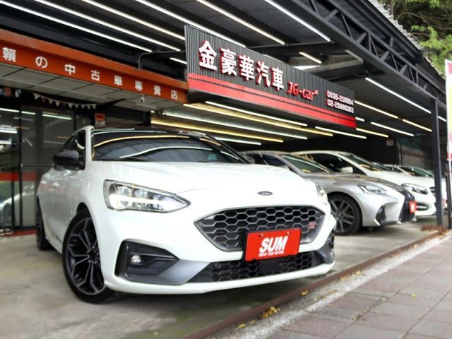 會長の店認證車/☆獨家全車保固＋三年保固/少見旗艦ST-LINE 1.5空力套件/原廠保養/大螢幕/免鑰/新車92.9  第1張相片