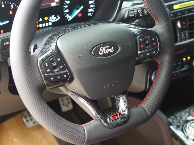 會長の店認證車/☆獨家全車保固＋三年保固/少見旗艦ST-LINE 1.5空力套件/原廠保養/大螢幕/免鑰/新車92.9  第6張相片