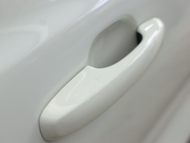 會長の店認證車/☆獨家全車保固＋三年保固/少見旗艦ST-LINE 1.5空力套件/原廠保養/大螢幕/免鑰/新車92.9  第14張相片