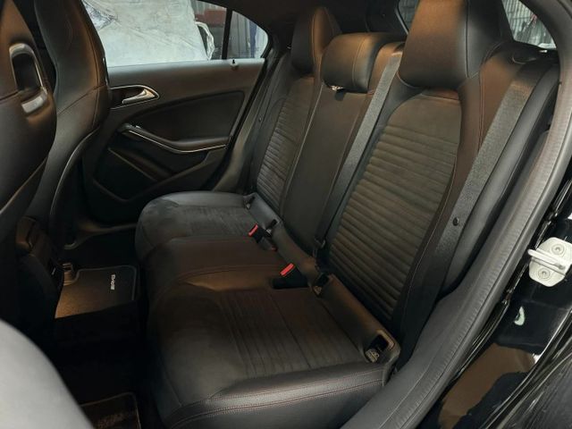 會長の店認證車/五重送專案☆17年型總代理小改款A180 AMG‧免鑰匙+選配HK音響.電動座椅.倒車顯影‧避震+排氣管  第5張相片