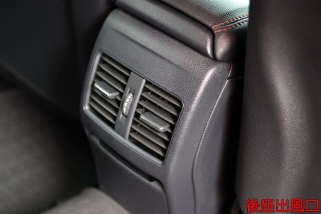 會長の店認證車/五重送專案☆17年型總代理小改款A180 AMG‧免鑰匙+選配HK音響.電動座椅.倒車顯影‧避震+排氣管  第7張相片
