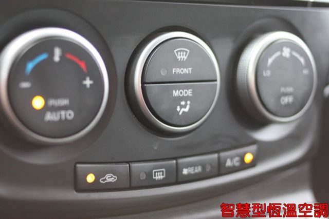 會長の店認證車/五重送專案+全車保固☆少見有旗艦正七人座‧獨有巡跡+雙電動滑門.六安+定速.電動天窗+電動椅‧三台大螢幕  第12張相片