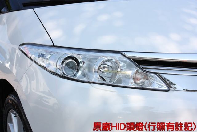 會長の店認證車/五重送專案☆小改款空力套件+獨有頂級九安培力亞2.4～‧免鑰匙‧雙電動滑門•電尾門‧巡跡‧前+後大螢幕  第19張相片