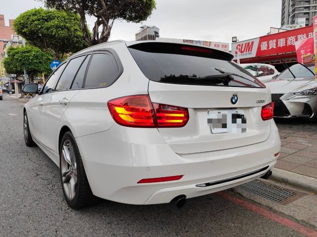 會長の店認證車/一年保固☆總代理小改款 320I Touring.一手跑7萬公里.電尾門+HK音響.M版鋼圈‧全景天窗  第2張相片