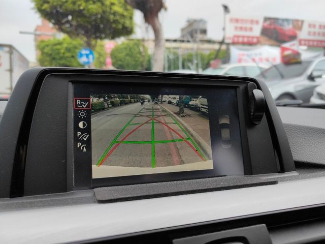 會長の店認證車/一年保固☆總代理小改款 320I Touring.一手跑7萬公里.電尾門+HK音響.M版鋼圈‧全景天窗  第8張相片