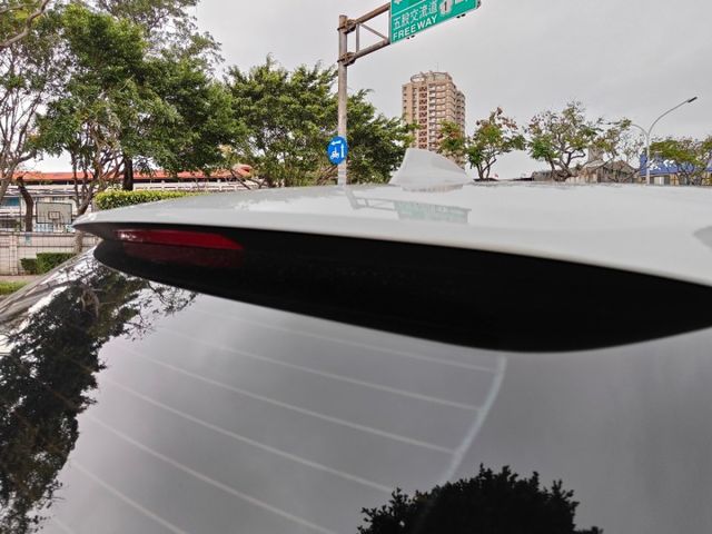 會長の店認證車/一年保固☆總代理小改款 320I Touring.一手跑7萬公里.電尾門+HK音響.M版鋼圈‧全景天窗  第18張相片