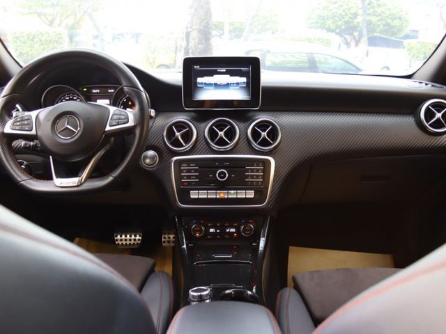 會長の店認證車/五重送專案☆17年型總代理小改款A180 AMG‧自用車跑6萬公里.免鑰匙.電動座椅.倒車顯影  第3張相片