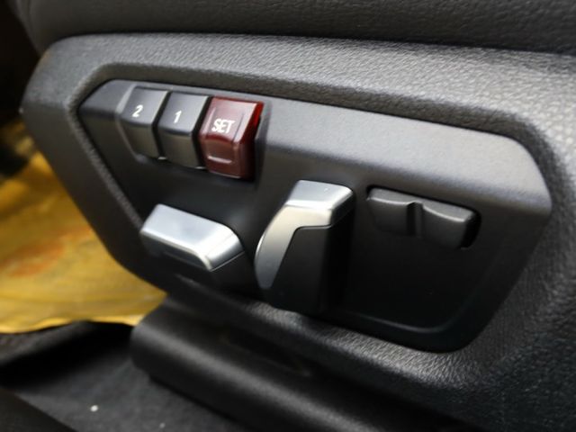 會長の店認證車/一年保固☆極美總代理小改款電子煞停+車道偏移.一手保證只跑3萬7千（有保養紀錄）‧倒車顯影+導航  第10張相片