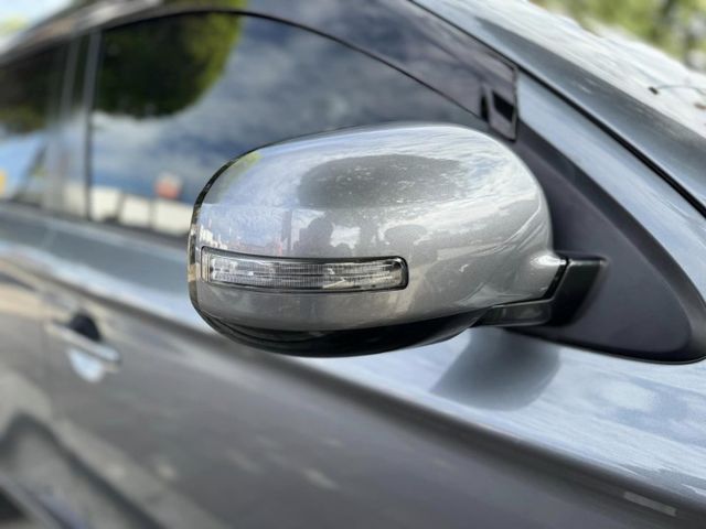 會長の店認證車/獨家給二年保固☆本月優惠價～小改款 2.4 ‧有定速‧恆溫空調‧選配安卓大螢幕‧胎壓偵測器  第15張相片
