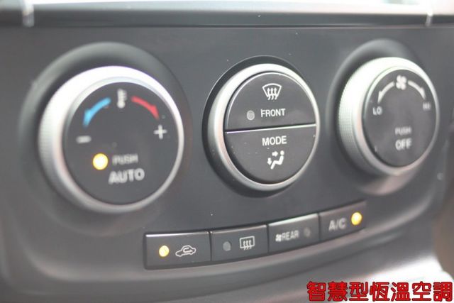 會長の店認證車/二年保固+全車保固☆少見有旗艦正七人座‧獨有雙電動滑門.六安+定速.電動天窗+電動椅‧三台大螢幕  第9張相片
