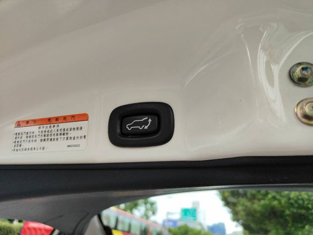 會長の店認證車/五重送專案‧頂級 COLTPLUS 1.6 豪華版•自用車+里程數保證•電尾門.電動天窗.前雷達  第13張相片