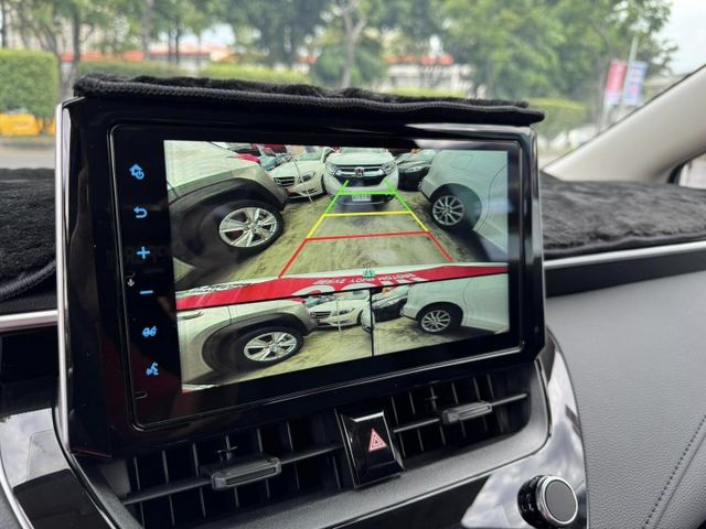 會長の店認證車/新車保固中☆新車約90萬～猶如新車小改款 I-key+盲點，ACC跟車+車道偏移，一手只跑500公里  第9張相片