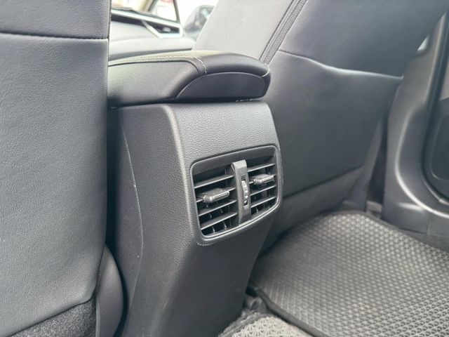 會長の店認證車/新車保固中☆新車約90萬～猶如新車小改款 I-key+盲點，ACC跟車+車道偏移，一手只跑500公里  第11張相片