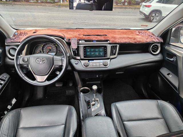 會長の店認證車☆TOYOTA RAV4 2.5G‧免鑰匙‧定速•電動座椅‧胎壓偵測‧AppleCarplay  第3張相片