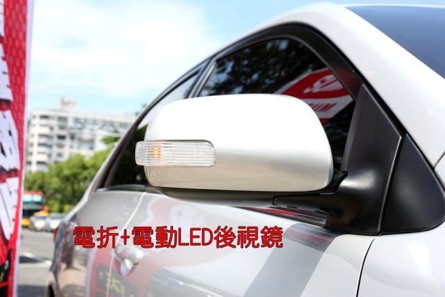 會長の店認證車☆獨家一年保固～純女用自用車保證只跑13萬/定速/小改款/黑皮椅/恆溫空調/美到冒泡  第11張相片
