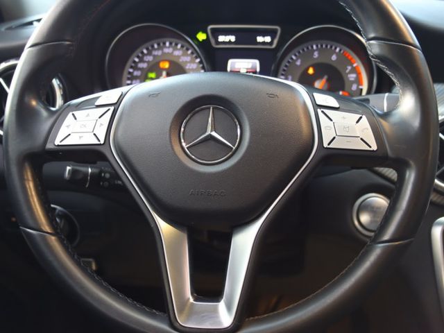 會長の店認證車/五重送專案☆總代理小改款GLA180‧免鑰匙.電動座椅.倒車顯影‧電動尾門  第11張相片