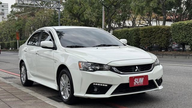 會長の店認證車☆獨家2年保固～1.8小改款/純自用車/黑皮椅/恆溫/定速+選配大螢幕/空力套件/美到冒泡  第1張相片