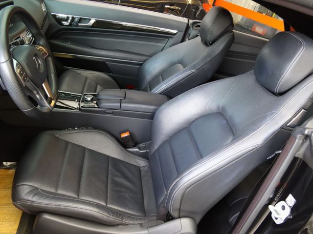 會長の店認證車☆總代理小改款 BENZ E250 Coupe.一手跑十萬.免鑰匙.全景天窗.雙前電動椅  第4張相片