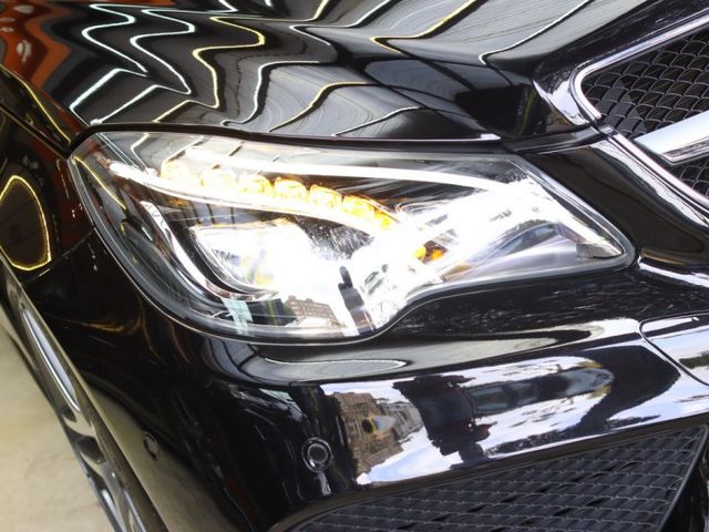 會長の店認證車☆總代理小改款 BENZ E250 Coupe.一手跑十萬.免鑰匙.全景天窗.雙前電動椅  第20張相片