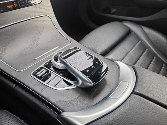 會長の店認證車/朋友託售～二年保固☆旗艦小改款C250 AMG黑沈木•自用車+只跑6萬多公里/選配全景天窗/選配大螢幕  第14張相片