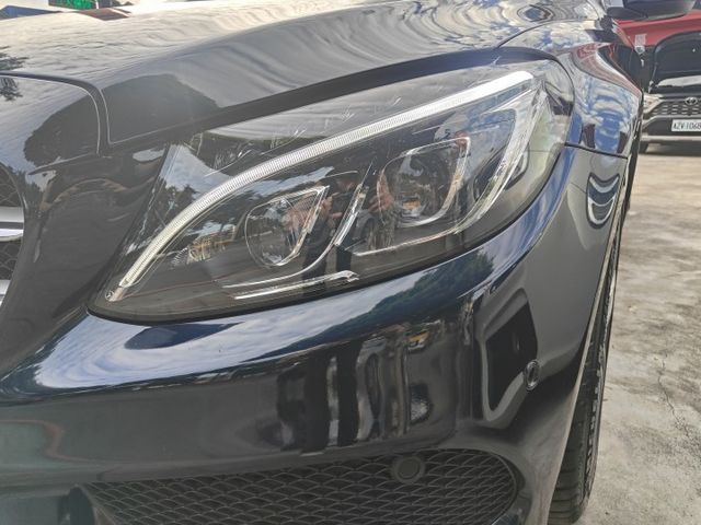 會長の店認證車/朋友託售～二年保固☆旗艦小改款C250 AMG黑沈木•自用車+只跑6萬多公里/選配全景天窗/選配大螢幕  第18張相片