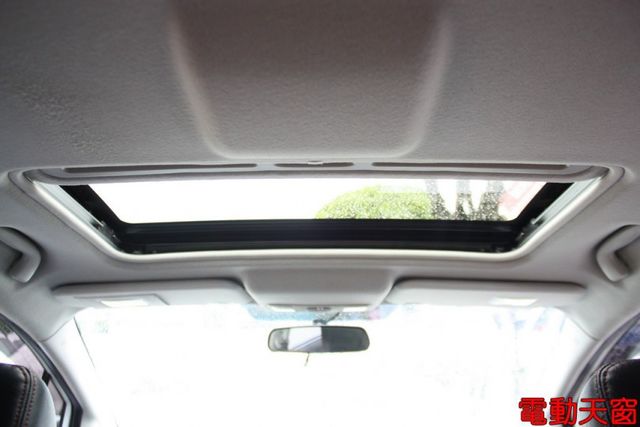 會長の店認證車/全車保固★小改款 MAZDA5 2.0.一手車+保證跑10萬公里.電動座椅.電動天窗  第11張相片