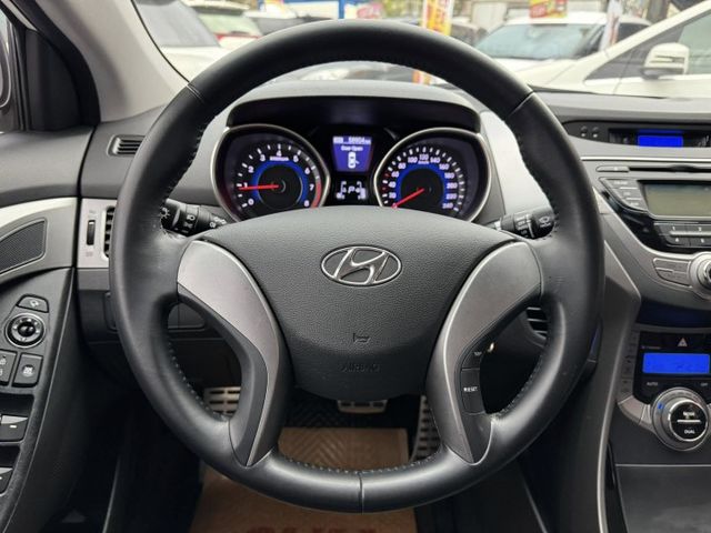 會長の店認證車☆獨家2年保固～1.8小改款/純女用自用車保證只跑5萬公里/黑皮椅/恆溫空調/美到冒泡  第6張相片