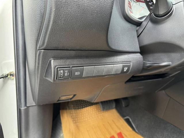 會長の店認證車☆自用車證只跑5萬公里，ACC跟車+車道偏移，AEB自動煞停，恆溫空調  第7張相片