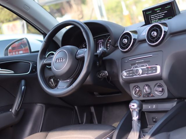 會長の店認證車/五重送專案+全車保固☆總代理 AUDI A1 1.0 25TSFI.自用跑六萬公里.倒車顯影.循跡防滑  第3張相片