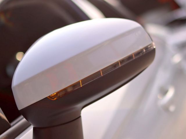 會長の店認證車/五重送專案+全車保固☆總代理 AUDI A1 1.0 25TSFI.自用跑六萬公里.倒車顯影.循跡防滑  第14張相片