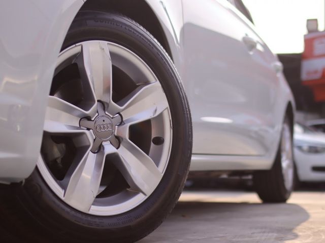 會長の店認證車/五重送專案+全車保固☆總代理 AUDI A1 1.0 25TSFI.自用跑六萬公里.倒車顯影.循跡防滑  第15張相片