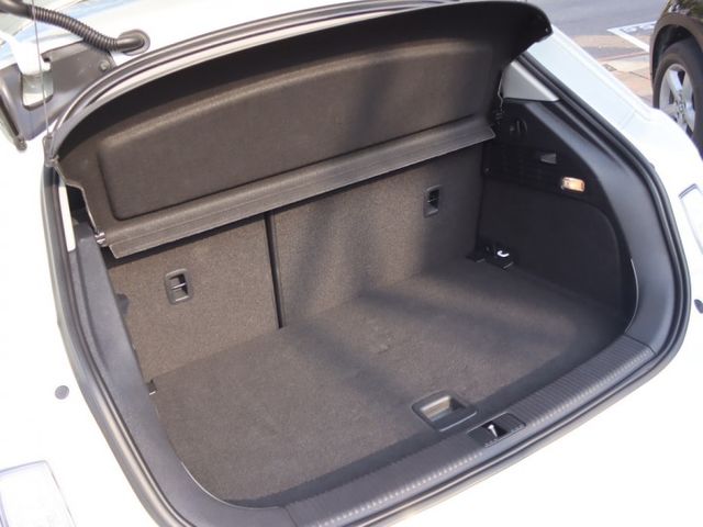 會長の店認證車/五重送專案+全車保固☆總代理 AUDI A1 1.0 25TSFI.自用跑六萬公里.倒車顯影.循跡防滑  第16張相片