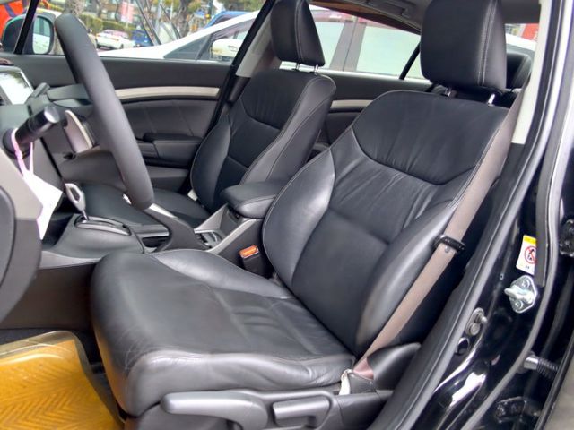 會長の店認證車/五重送專案☆頂級 HONDA 喜美九代 1.8 VTI-S.一手+里程數保證.換檔快撥.電動天窗.大螢幕  第4張相片