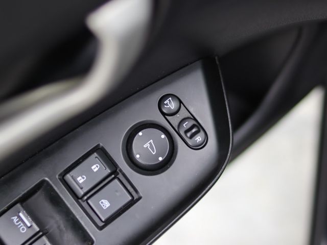 會長の店認證車/五重送專案☆頂級 HONDA 喜美九代 1.8 VTI-S.一手+里程數保證.換檔快撥.電動天窗.大螢幕  第16張相片