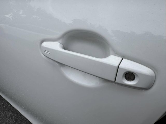 會長の店認證車★小改款七人座里程數保證‧雙電動滑門‧八安‧自動煞車警示‧循跡防滑‧車道偏移  第13張相片
