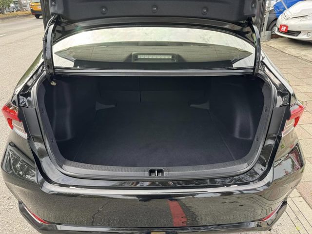 會長の店認證車☆自用車證只跑5萬公里，ACC跟車，車道偏移，AEB自動煞停，後座出風口  第16張相片