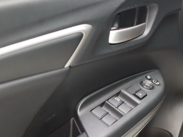 會長の店認證車☆旗艦S版小改款1.5S‧一手車＋保證保證只跑5萬公里/衛星導航/倒車顯影/皮椅/極美車況  第13張相片